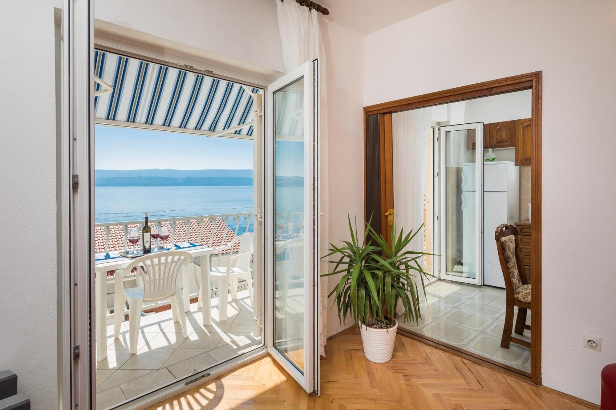 Fba Family Beach Apartments Omis Exterior photo