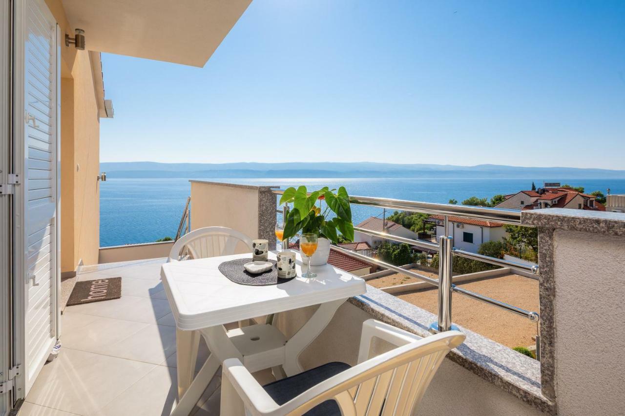 Fba Family Beach Apartments Omis Exterior photo